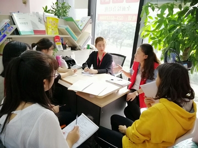 重慶學(xué)輔教育信息咨詢服務(wù) 專業(yè)教育咨詢的領(lǐng)航者